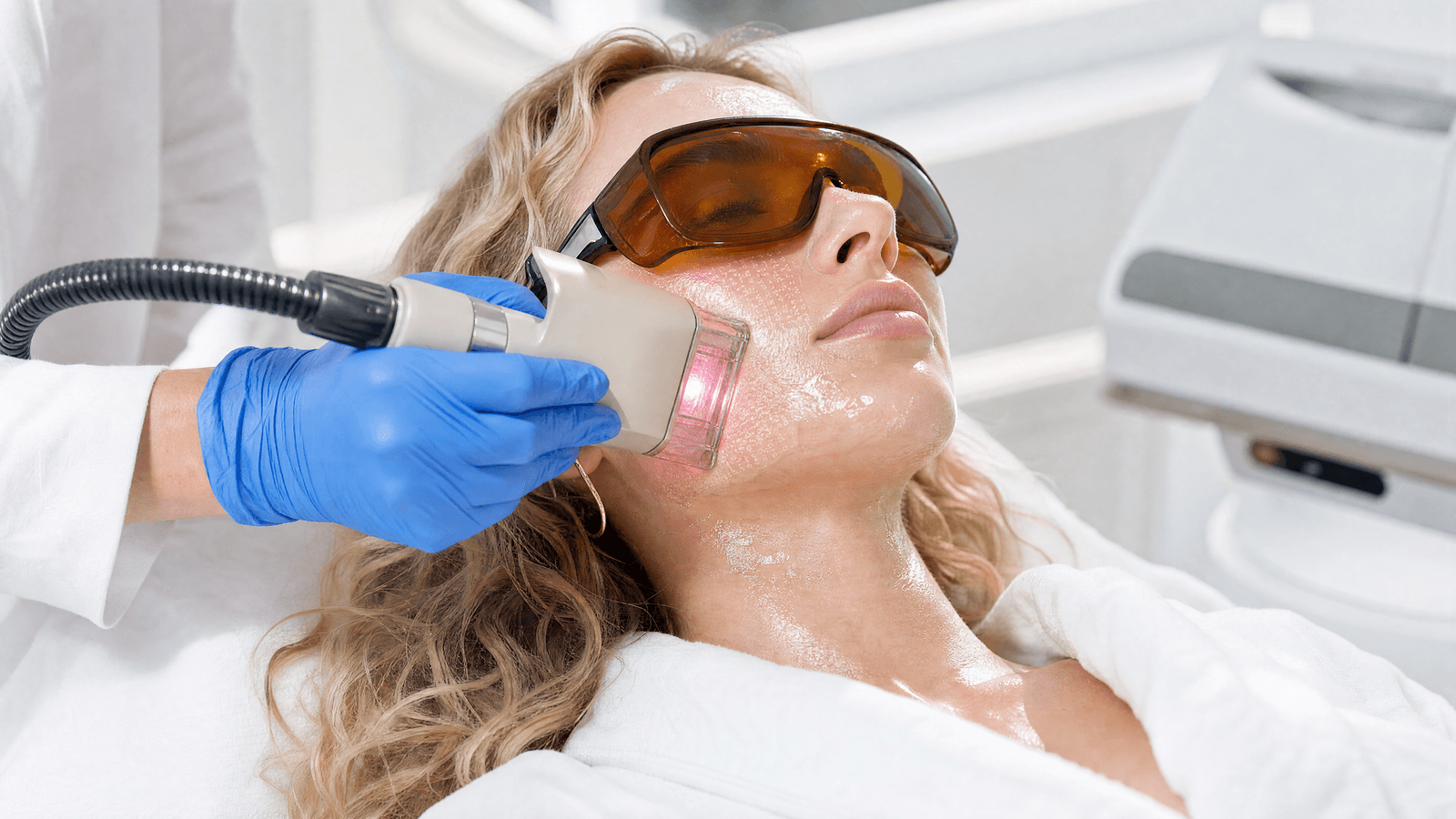 IPL Photofacial (Lumecca)